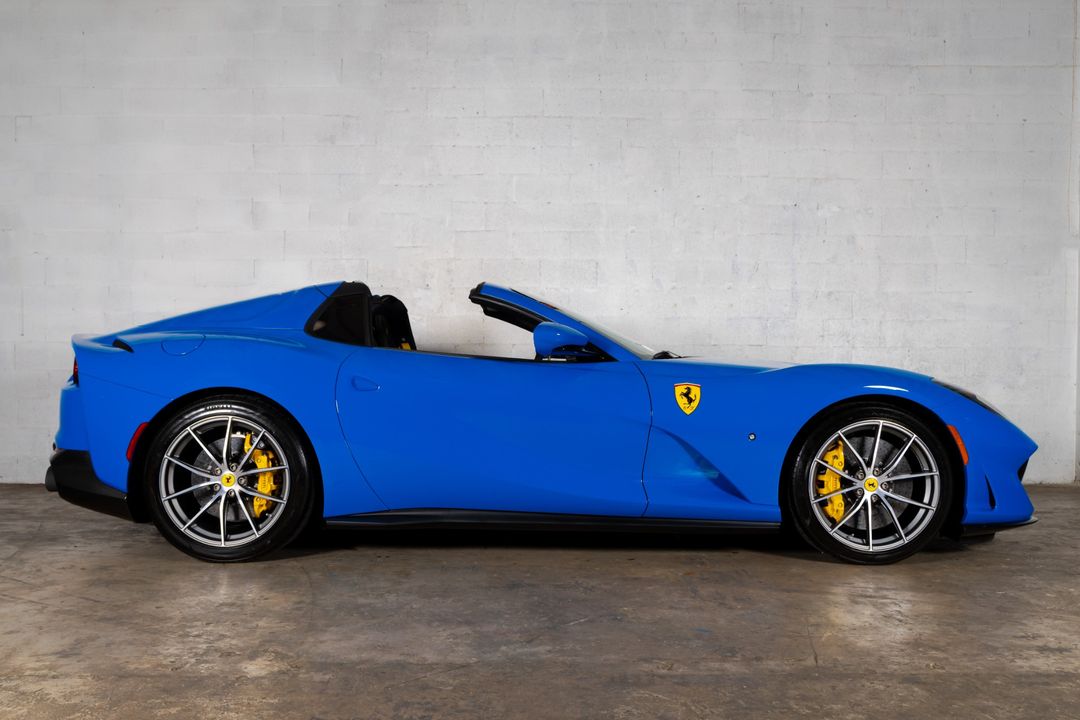2022 Ferrari 812 GTS