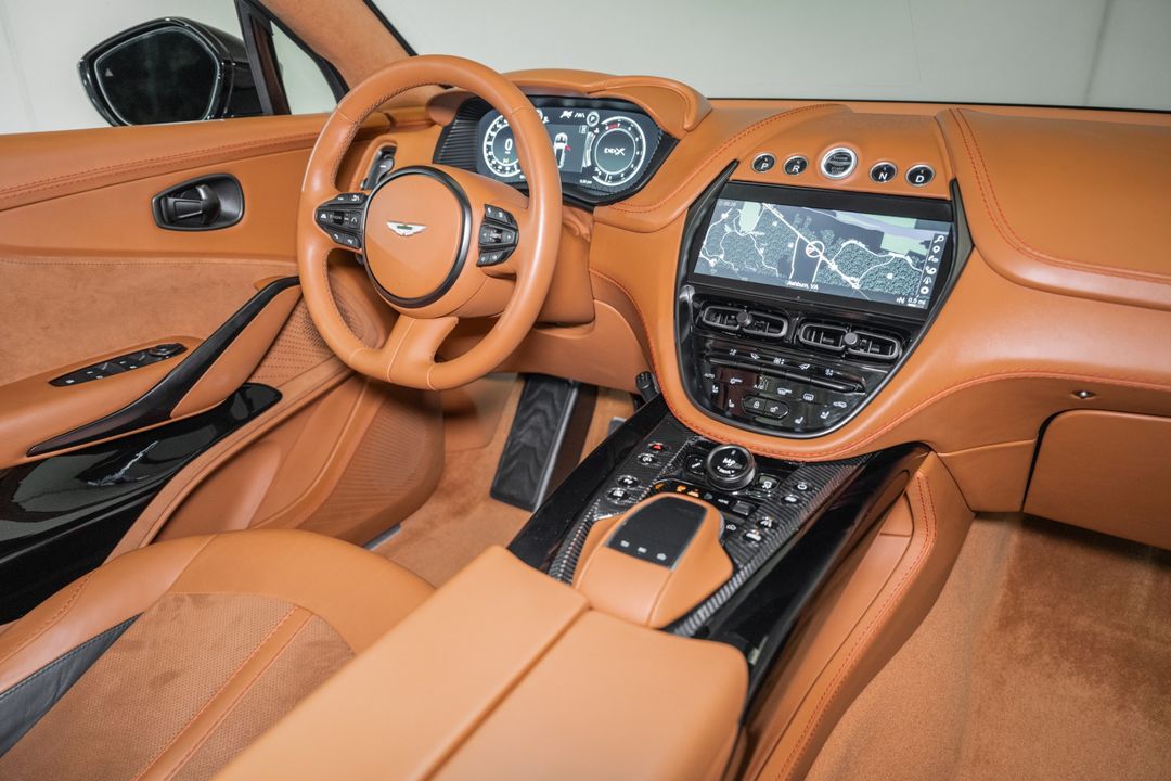 2023 Aston Martin DBX