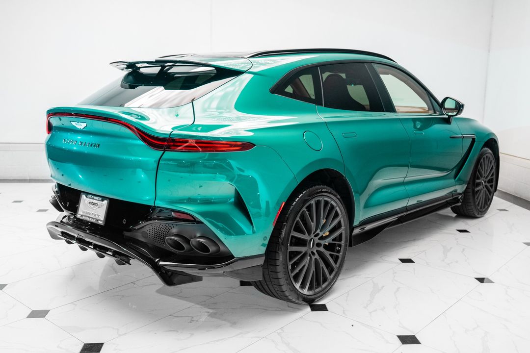 2023 Aston Martin DBX
