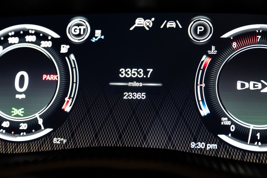 2023 Aston Martin DBX