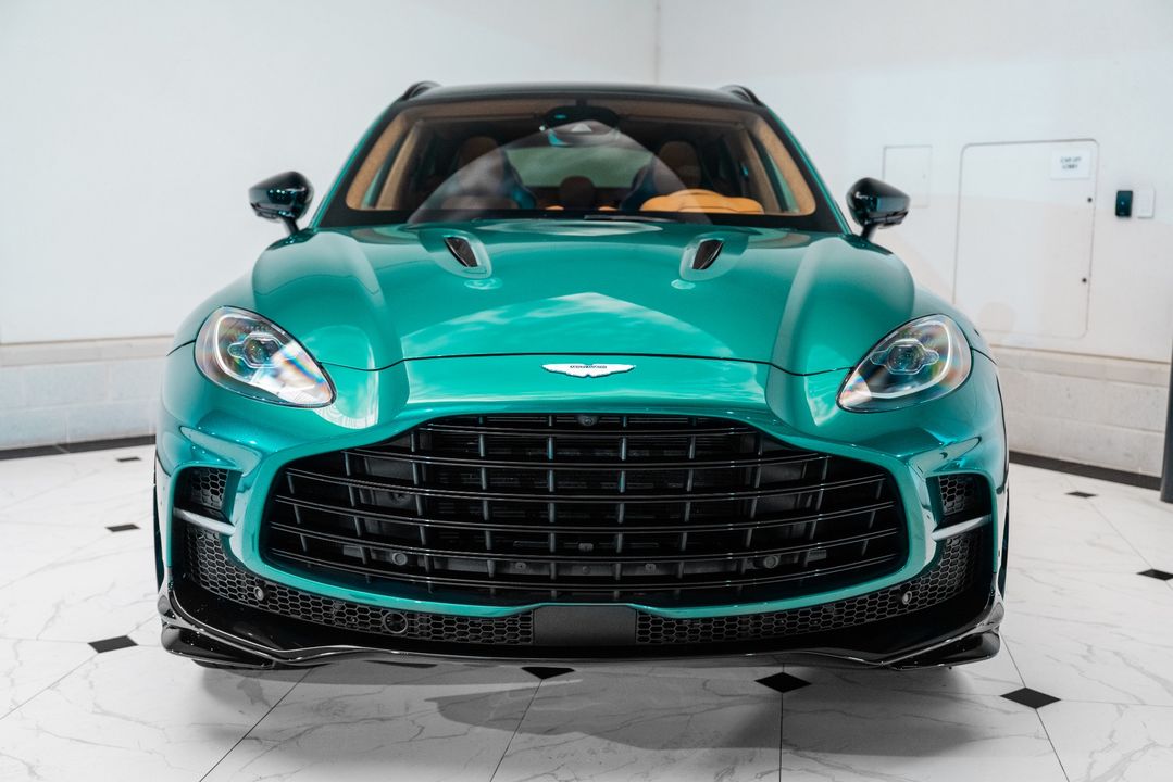 2023 Aston Martin DBX