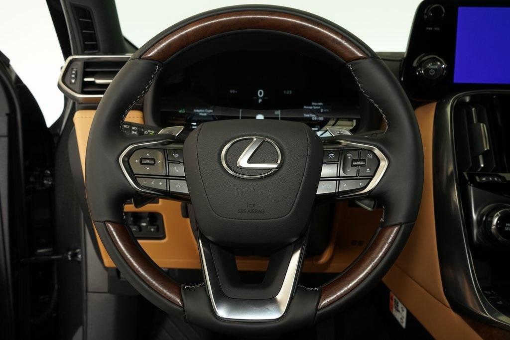2025 Lexus LX 700H
