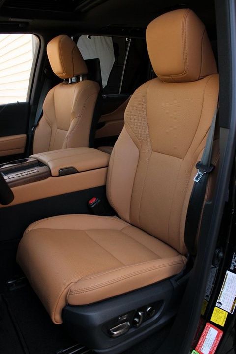 2025 Lexus LX 700H
