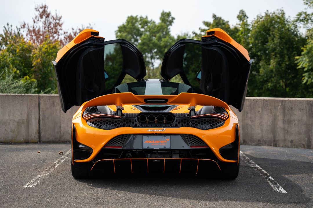 2021 McLaren 765LT