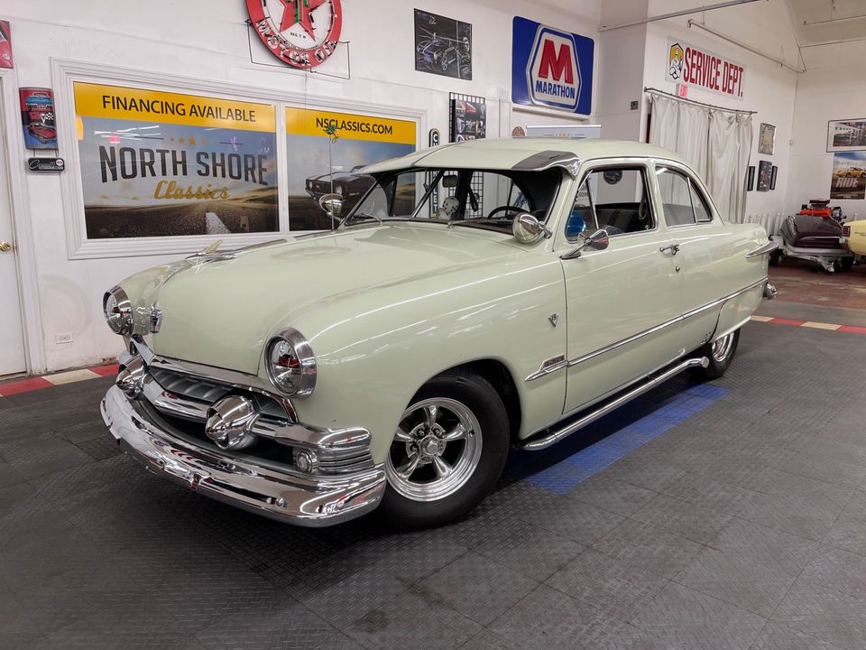 1951 Ford Hot Rod / Street Rod