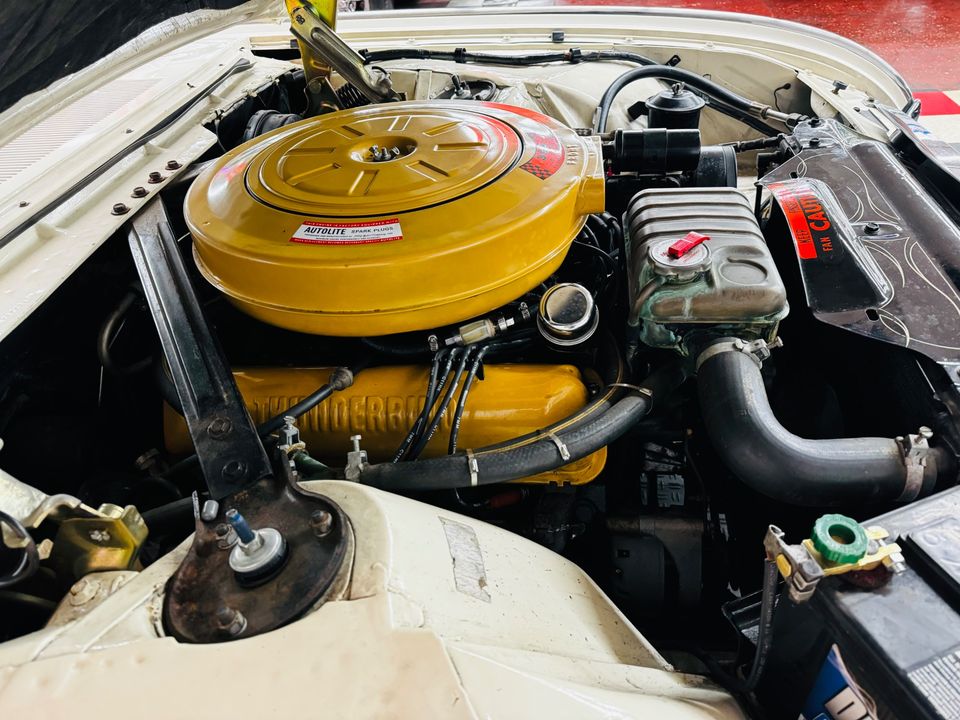 1963 Ford Thunderbird