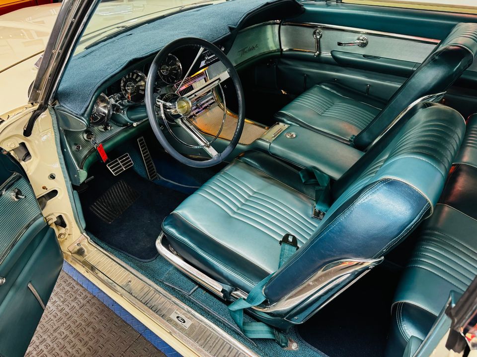 1963 Ford Thunderbird