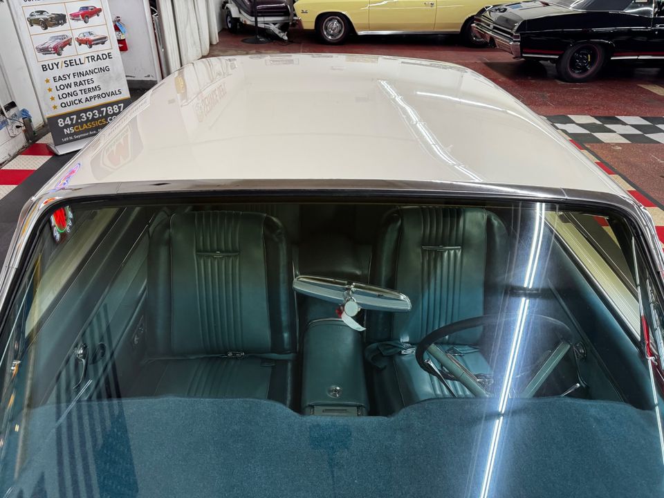 1963 Ford Thunderbird