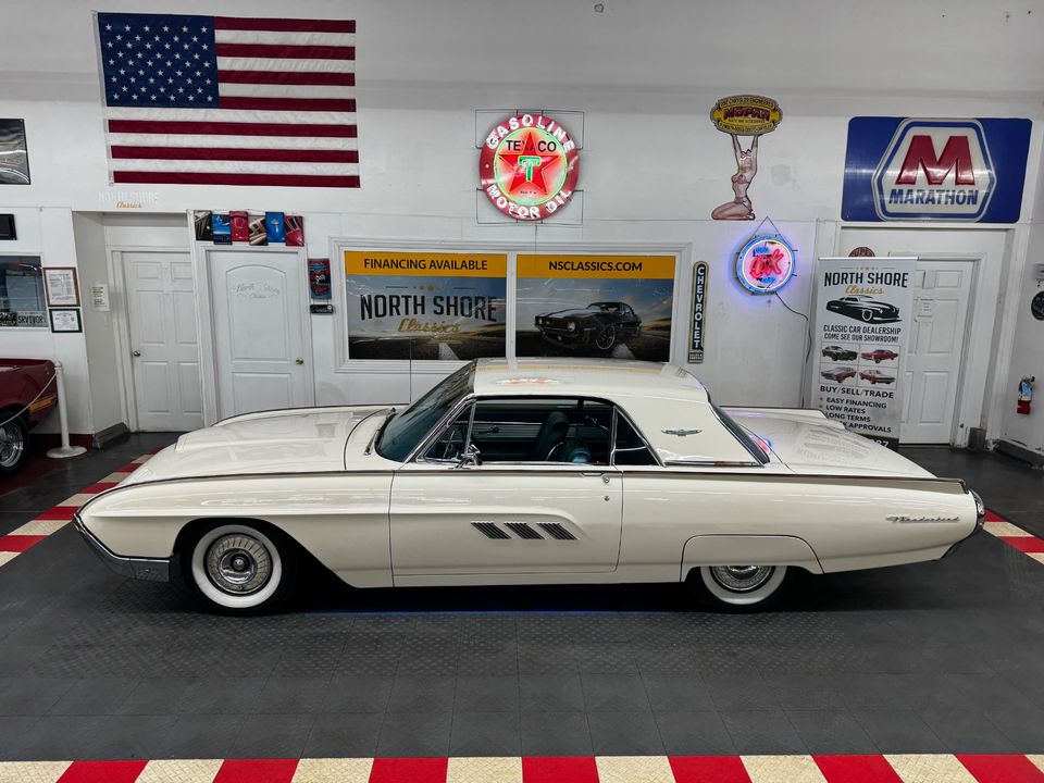 1963 Ford Thunderbird