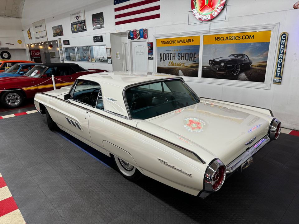 1963 Ford Thunderbird