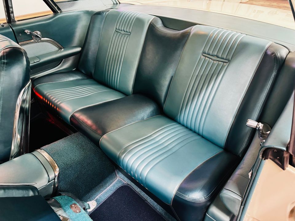 1963 Ford Thunderbird
