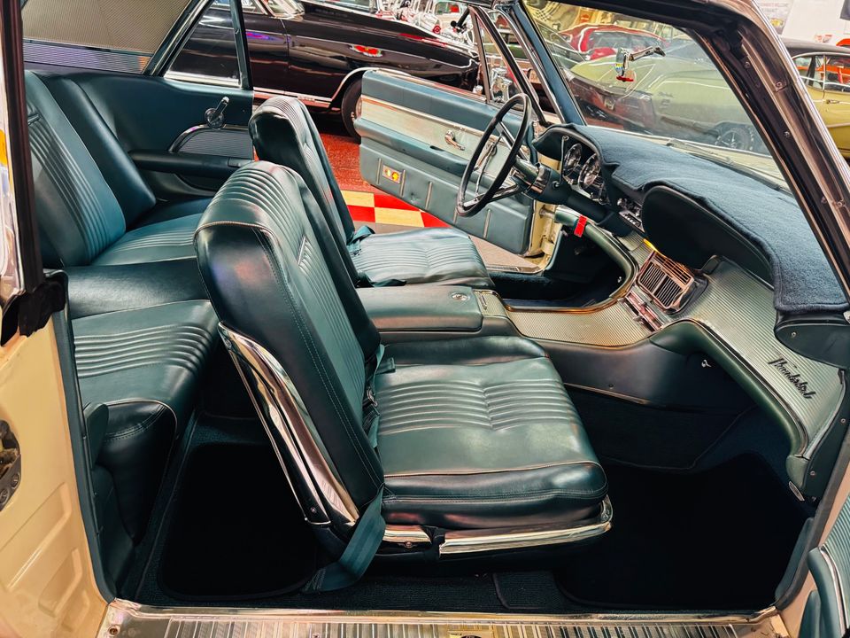 1963 Ford Thunderbird