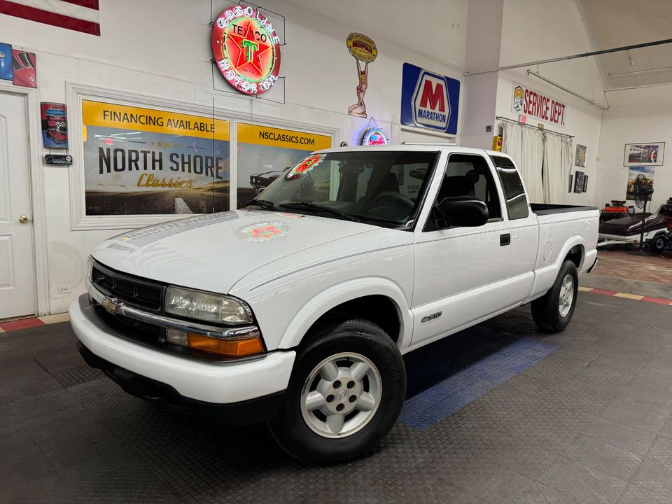 2002 Chevrolet S-10