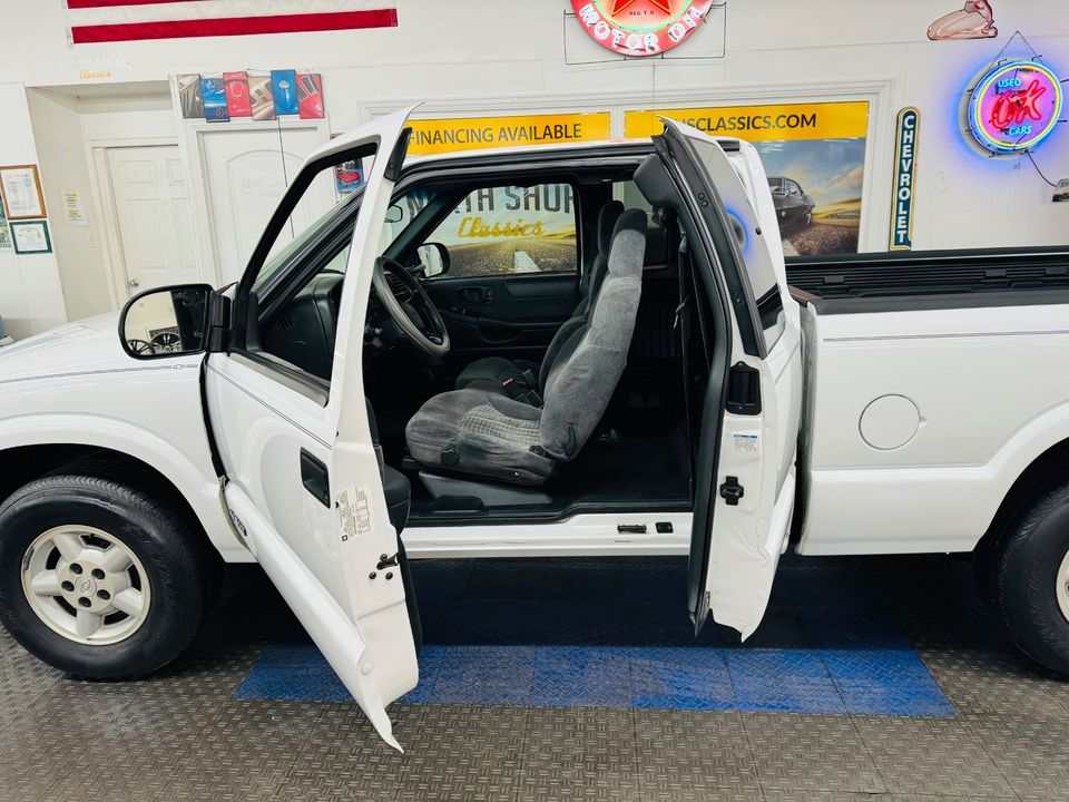 2002 Chevrolet S-10