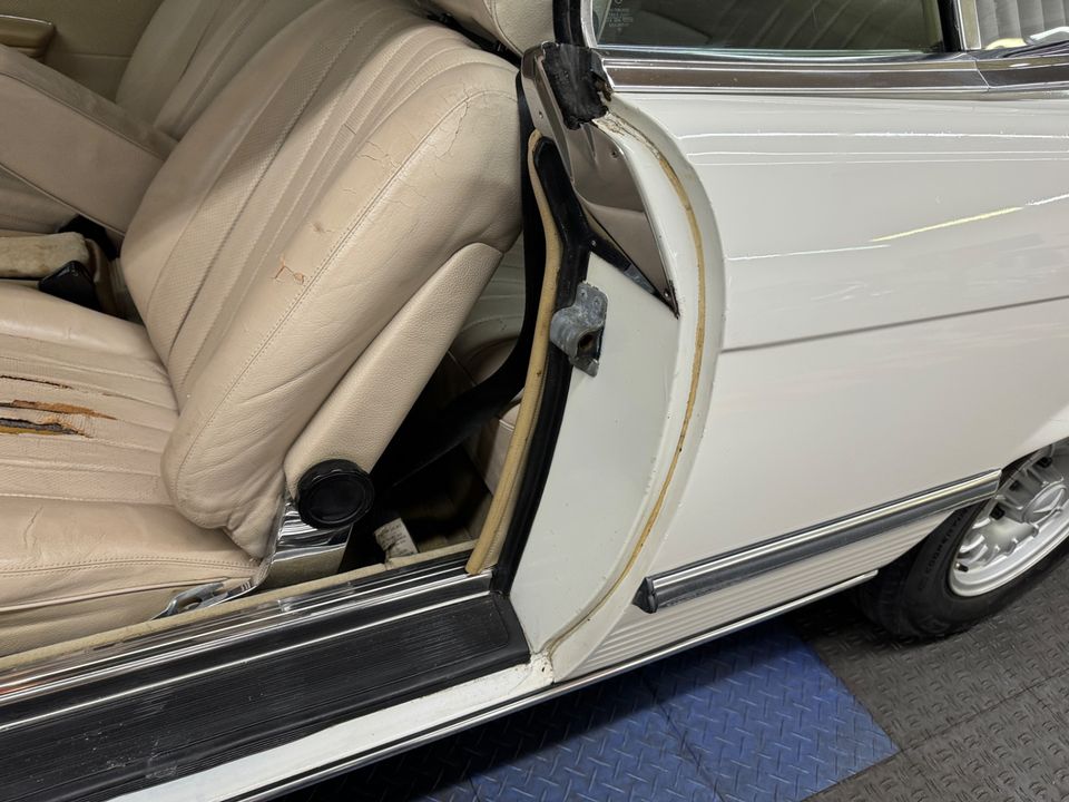 1977 Mercedes Benz 450 SLC