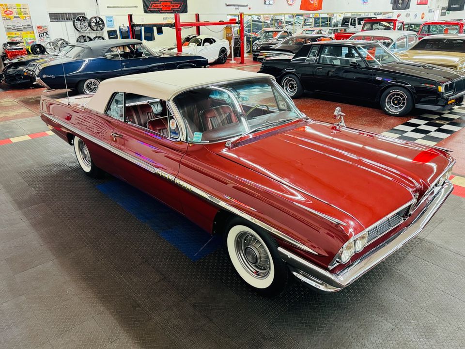 1961 Pontiac Bonneville