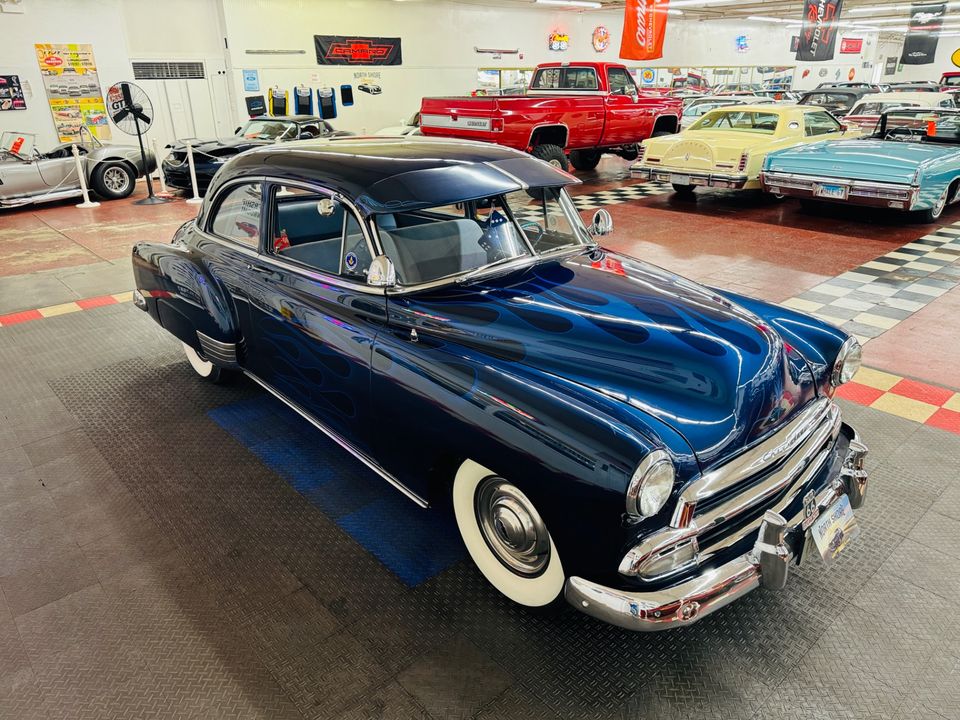 1952 Chevrolet Deluxe