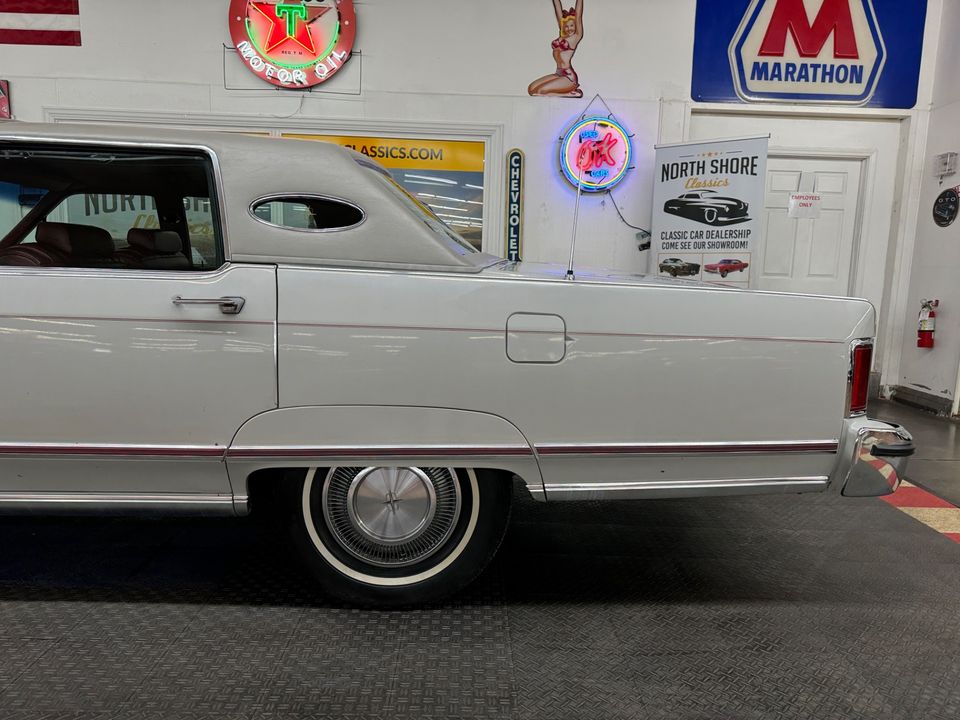 1977 LINCOLN TOWN CAR