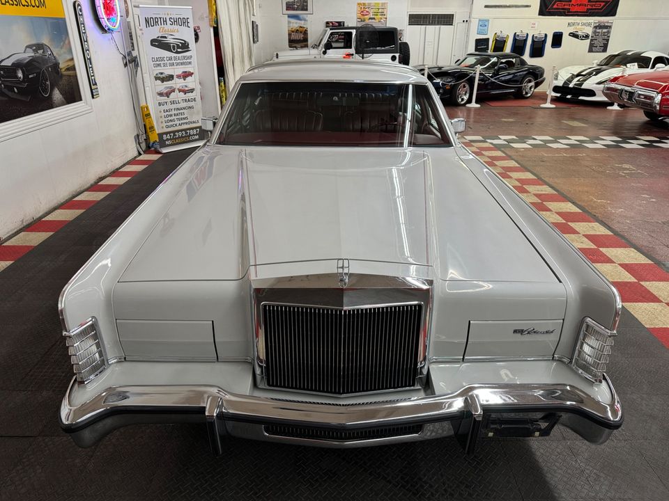 1977 LINCOLN TOWN CAR