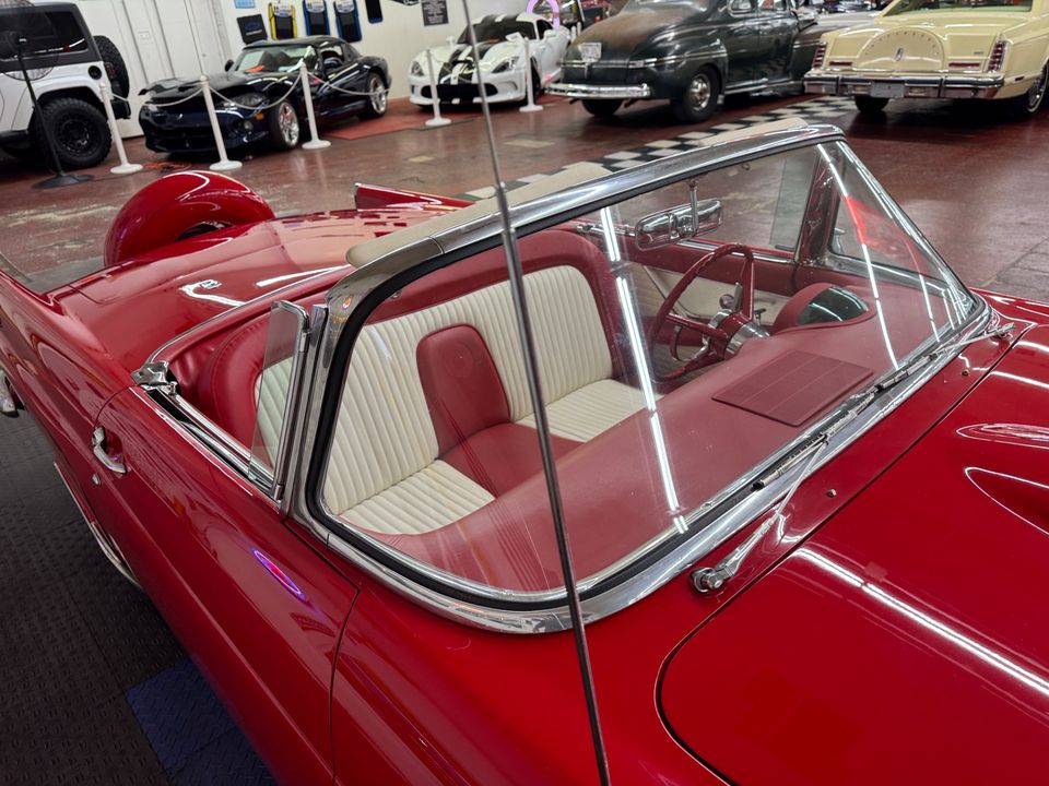 1956 Ford Thunderbird