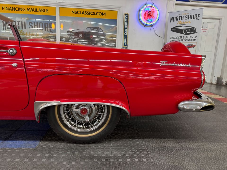 1956 Ford Thunderbird