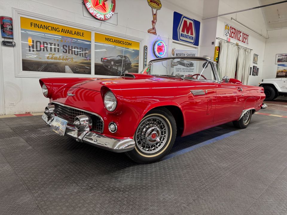1956 Ford Thunderbird