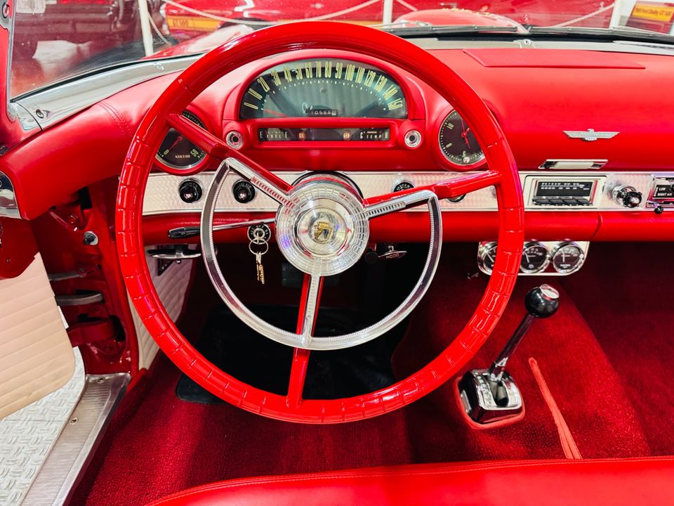 1956 Ford Thunderbird