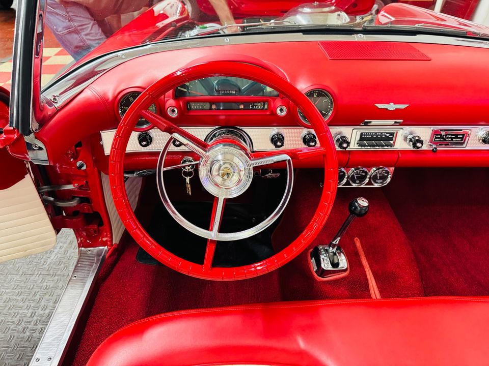 1956 Ford Thunderbird