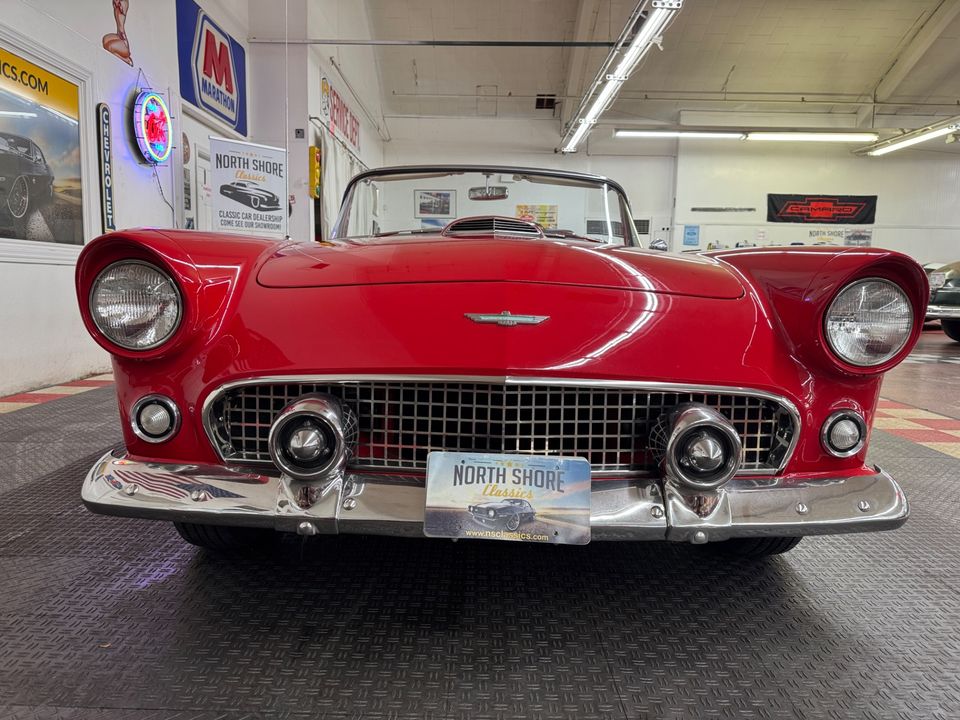 1956 Ford Thunderbird