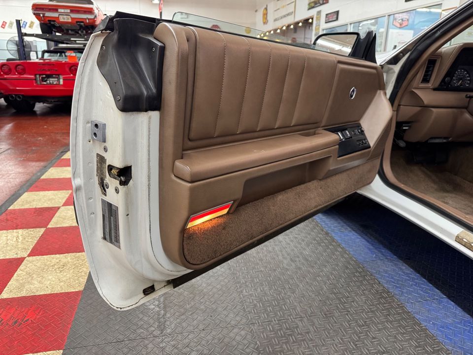 1989 Chrysler Le Baron