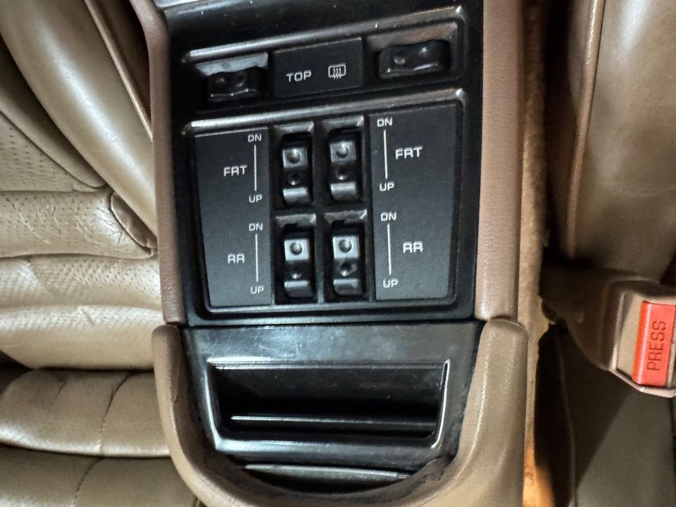 1989 Chrysler Le Baron