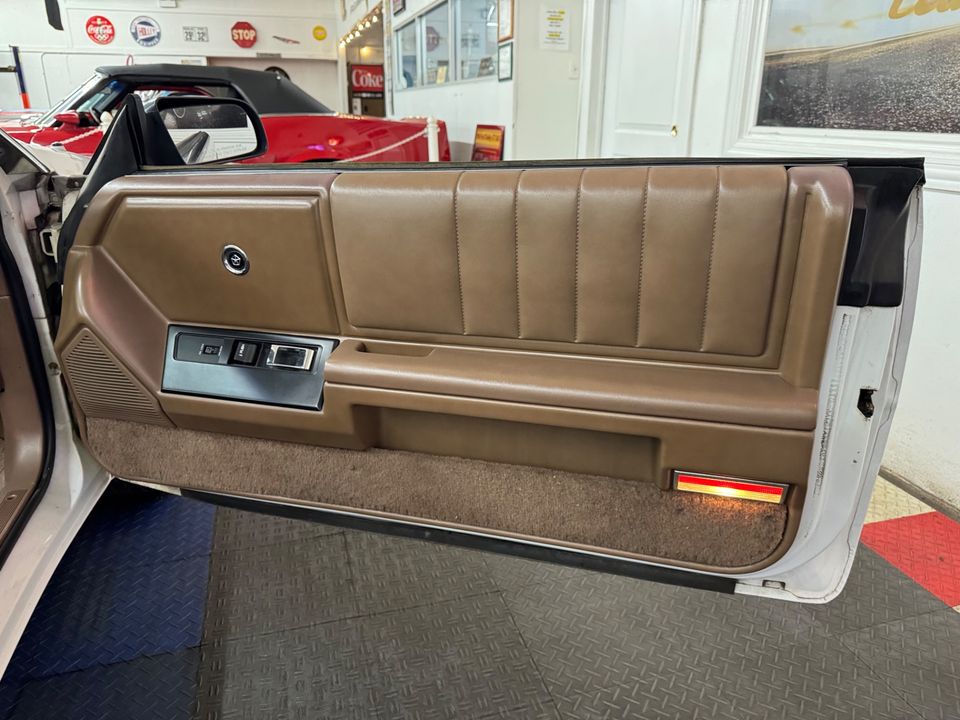 1989 Chrysler Le Baron