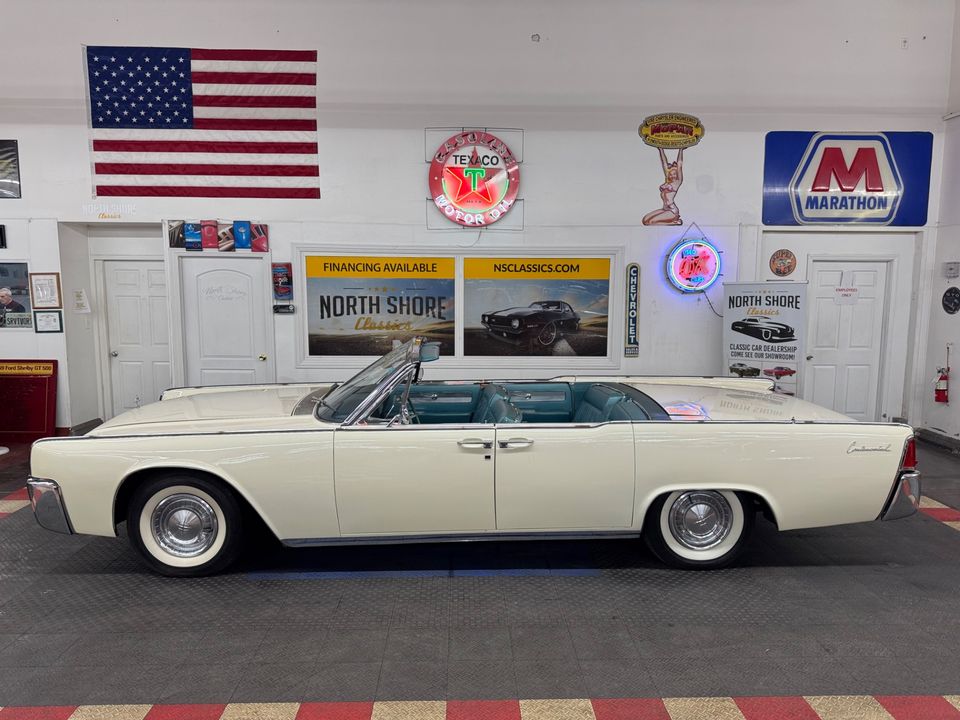 1961 Lincoln Continental