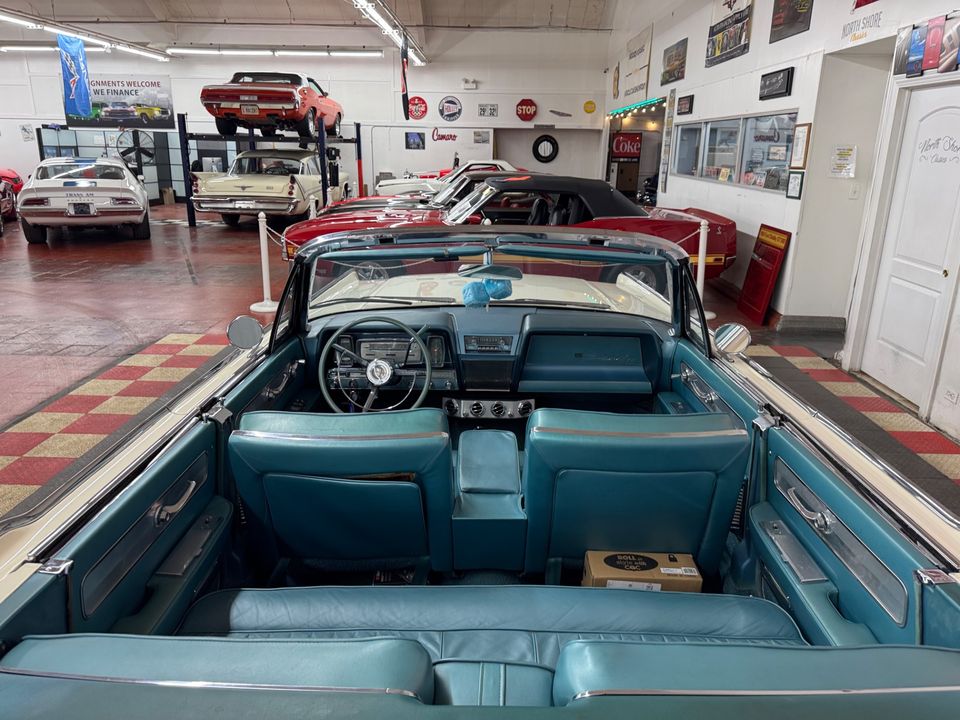 1961 Lincoln Continental