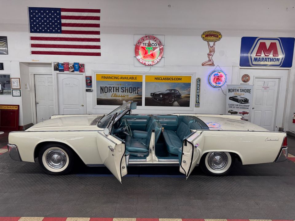 1961 Lincoln Continental