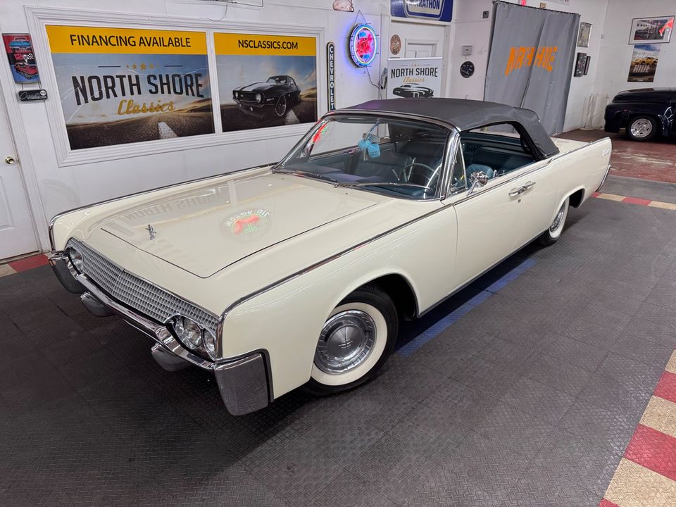 1961 Lincoln Continental