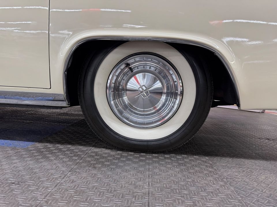 1961 Lincoln Continental