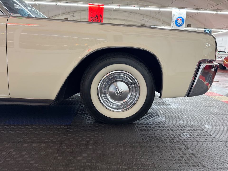 1961 Lincoln Continental