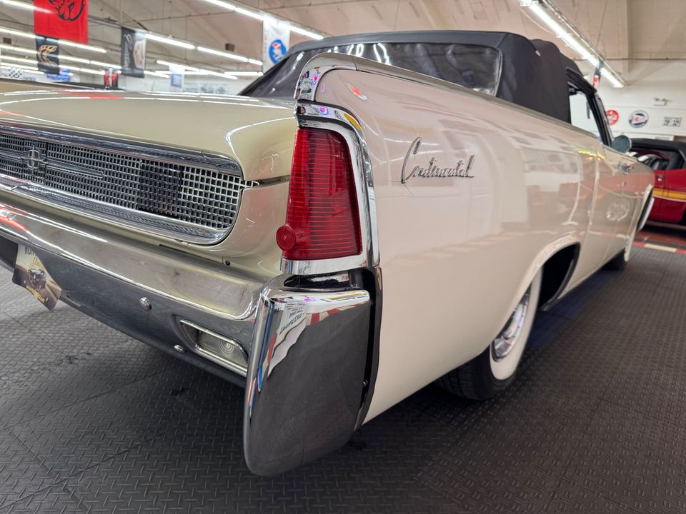 1961 Lincoln Continental
