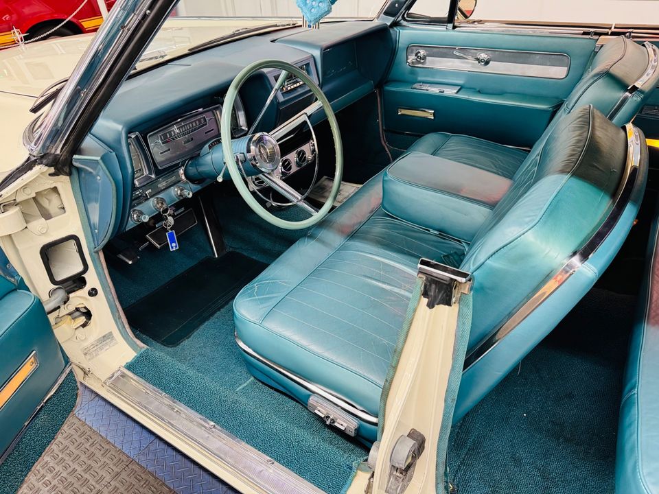 1961 Lincoln Continental