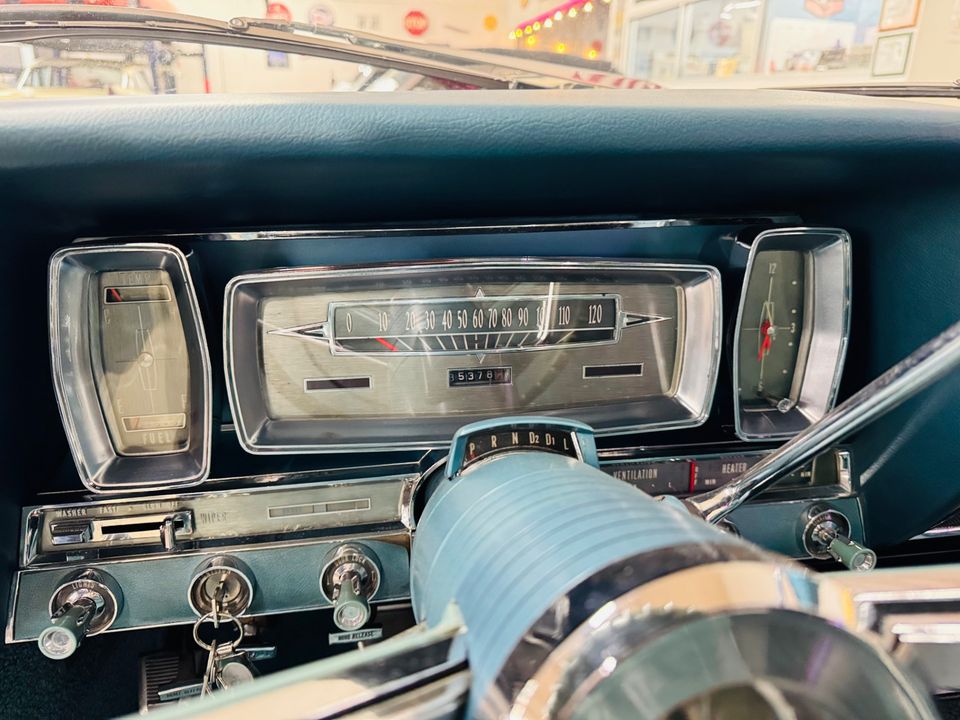 1961 Lincoln Continental