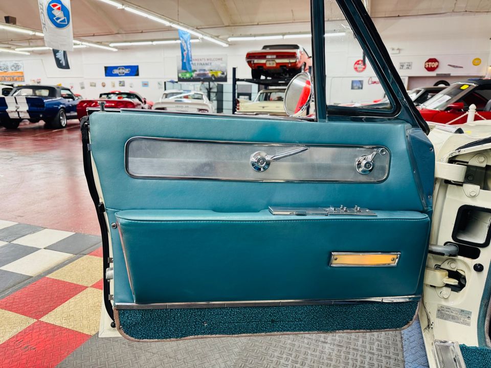 1961 Lincoln Continental