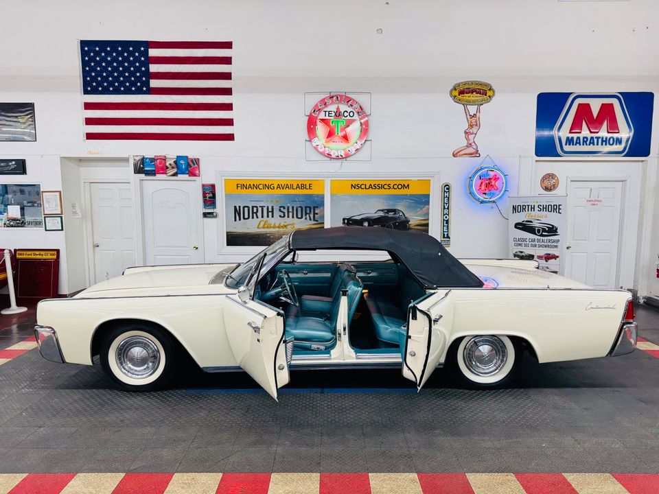 1961 Lincoln Continental