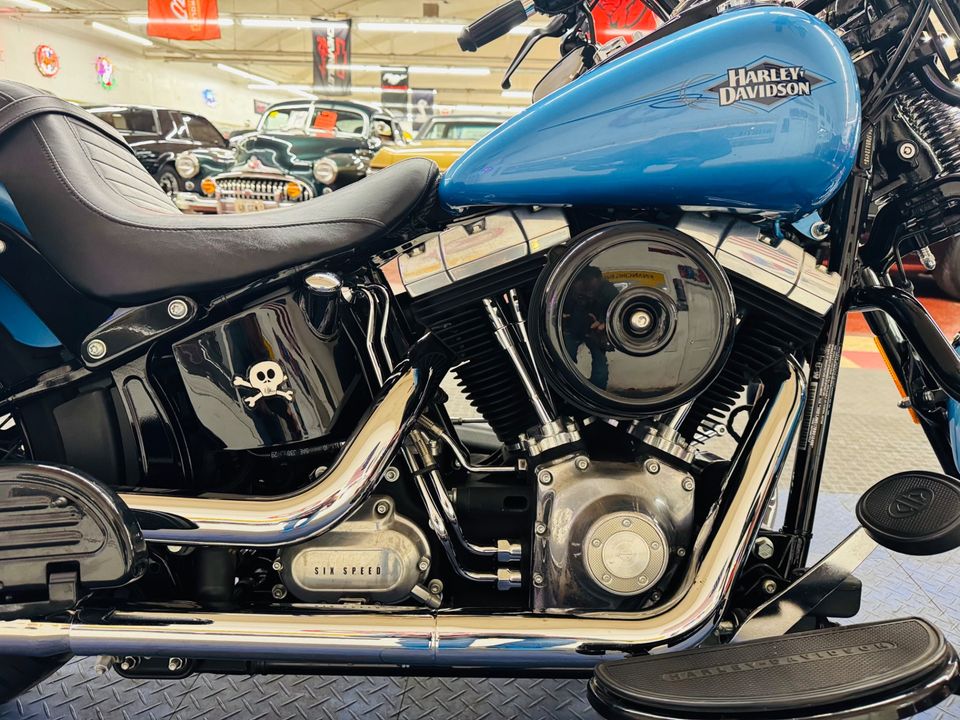 2011 Harley Davidson FLSTSB
