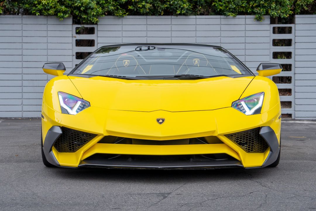 2016 Lamborghini Aventador