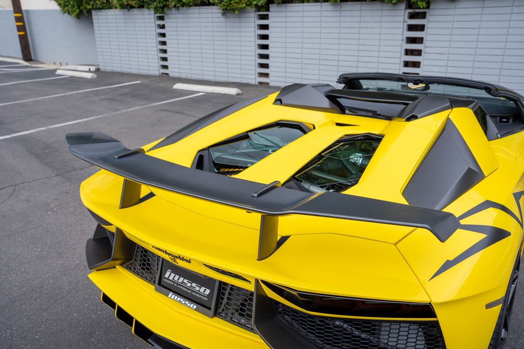 2016 Lamborghini Aventador