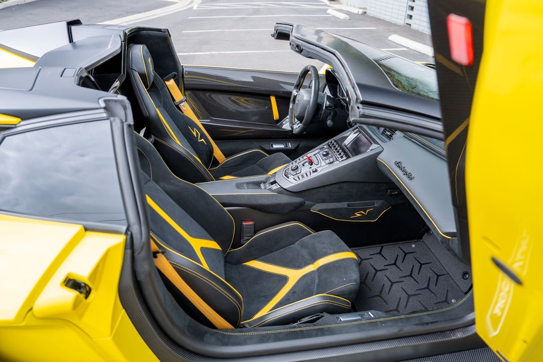 2016 Lamborghini Aventador