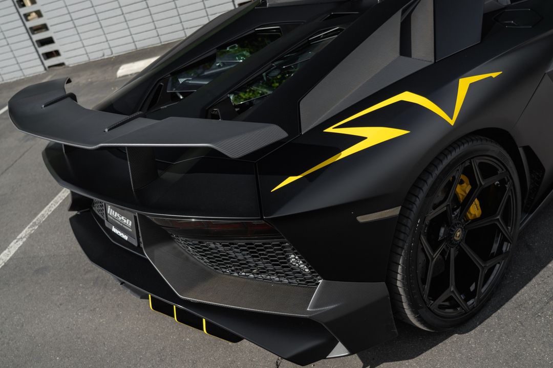 2016 Lamborghini Aventador