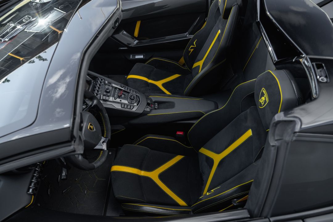 2016 Lamborghini Aventador