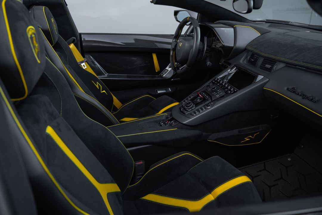 2016 Lamborghini Aventador